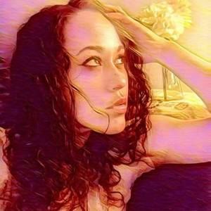 Meet your Posher, Kiyana